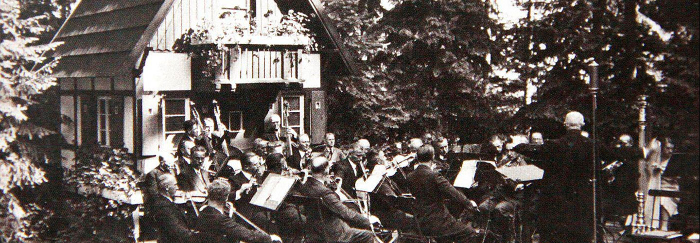 Szczawno-Zdrój – Park Zdrojowy, scena leśna (nie istnieje) Szczawno-Zdrój – Park Zdrojowy, scena leśna (nie istnieje)