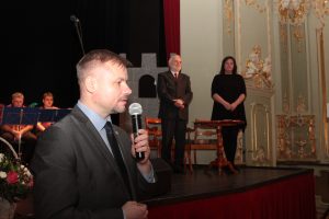 Starosta Wałbrzyski Jacek Cichura dziękuje organizatorom